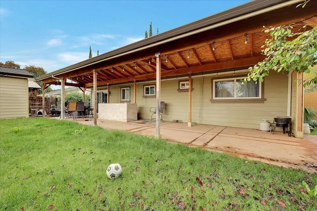 $369,650 | 5270 Aspen Way, Olivehurst, CA 95961