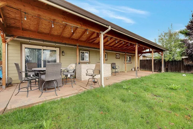 $369,650 | 5270 Aspen Way, Olivehurst, CA 95961