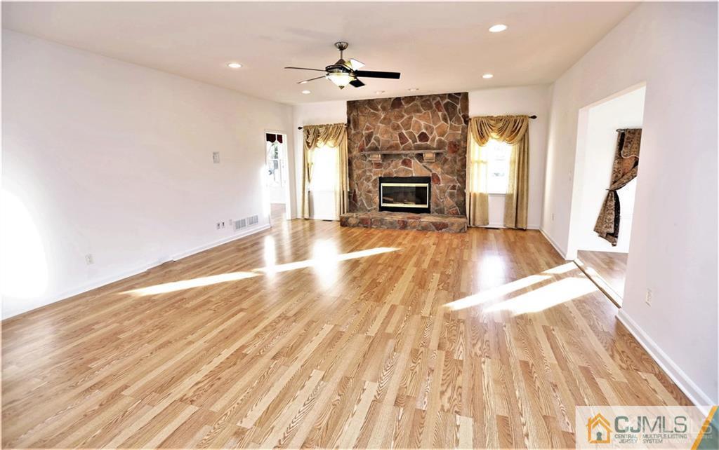 326 Culver Road Monmouth Junction, NJ 08852 - Photo 8 of 25 Gallery Image 8