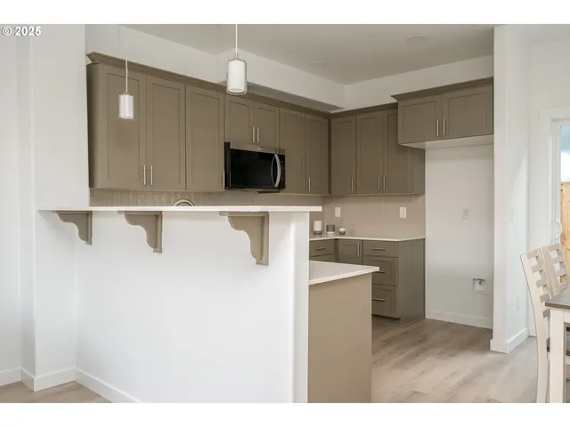 $349,900 | 8353 North Newman Avenue, Portland, OR 97203