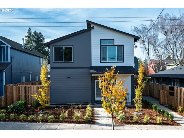 $349,900 | 8353 North Newman Avenue, Portland, OR 97203