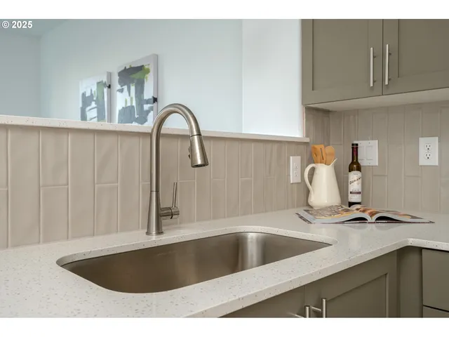 $349,900 | 8353 North Newman Avenue, Portland, OR 97203