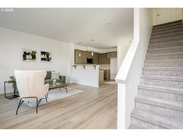 $349,900 | 8353 North Newman Avenue, Portland, OR 97203