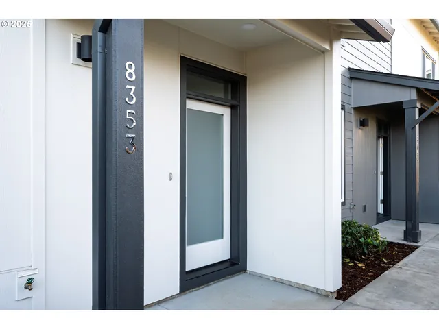 $349,900 | 8353 North Newman Avenue, Portland, OR 97203