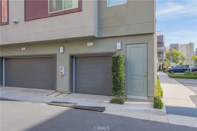 $4,400 | 135 Bowery, Irvine, CA 92612