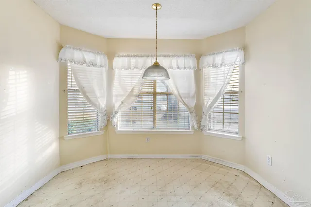 $200,000 | 521 Desert Oak Drive, Pensacola, FL 32514