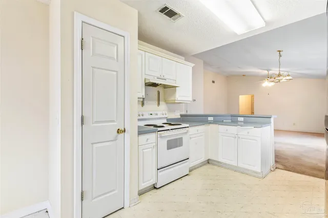 $200,000 | 521 Desert Oak Drive, Pensacola, FL 32514