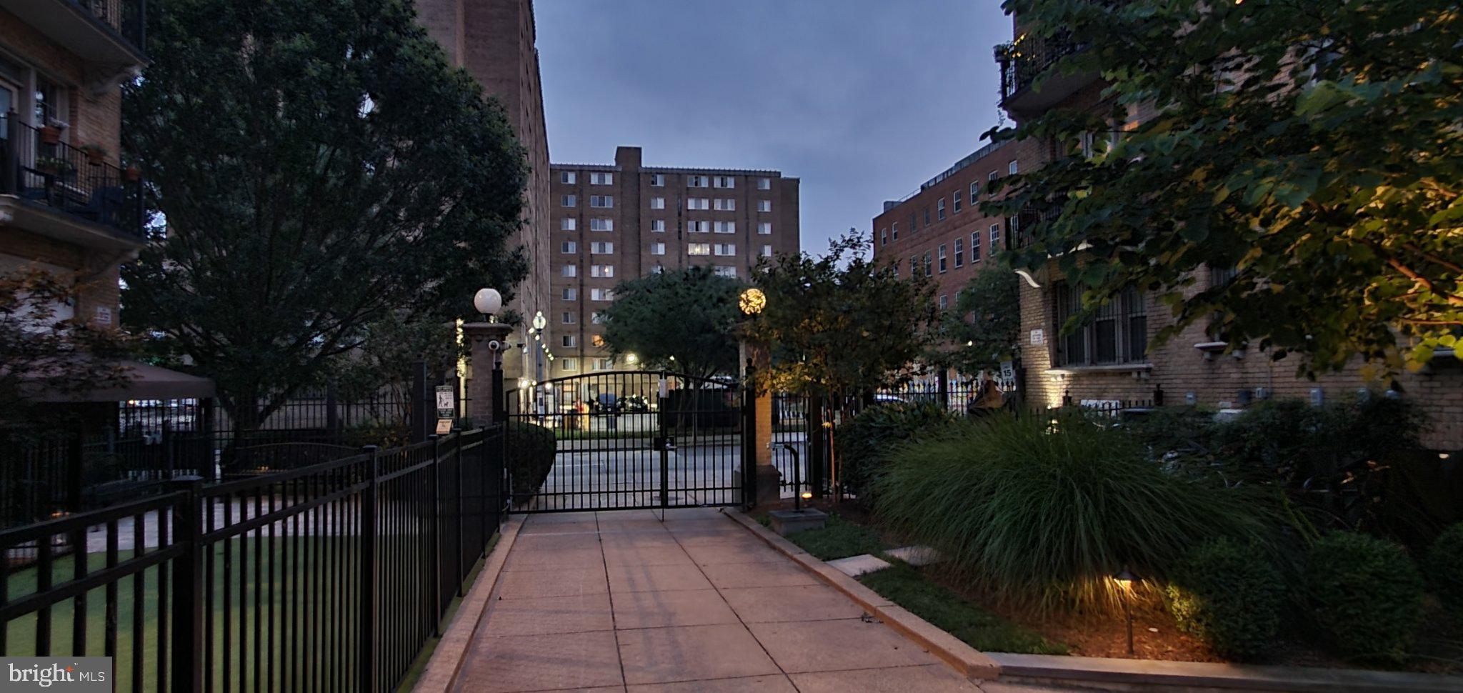 1401 Columbia Road Northwest, Unit 307 Washington, DC 20009 - Photo 2 of 37