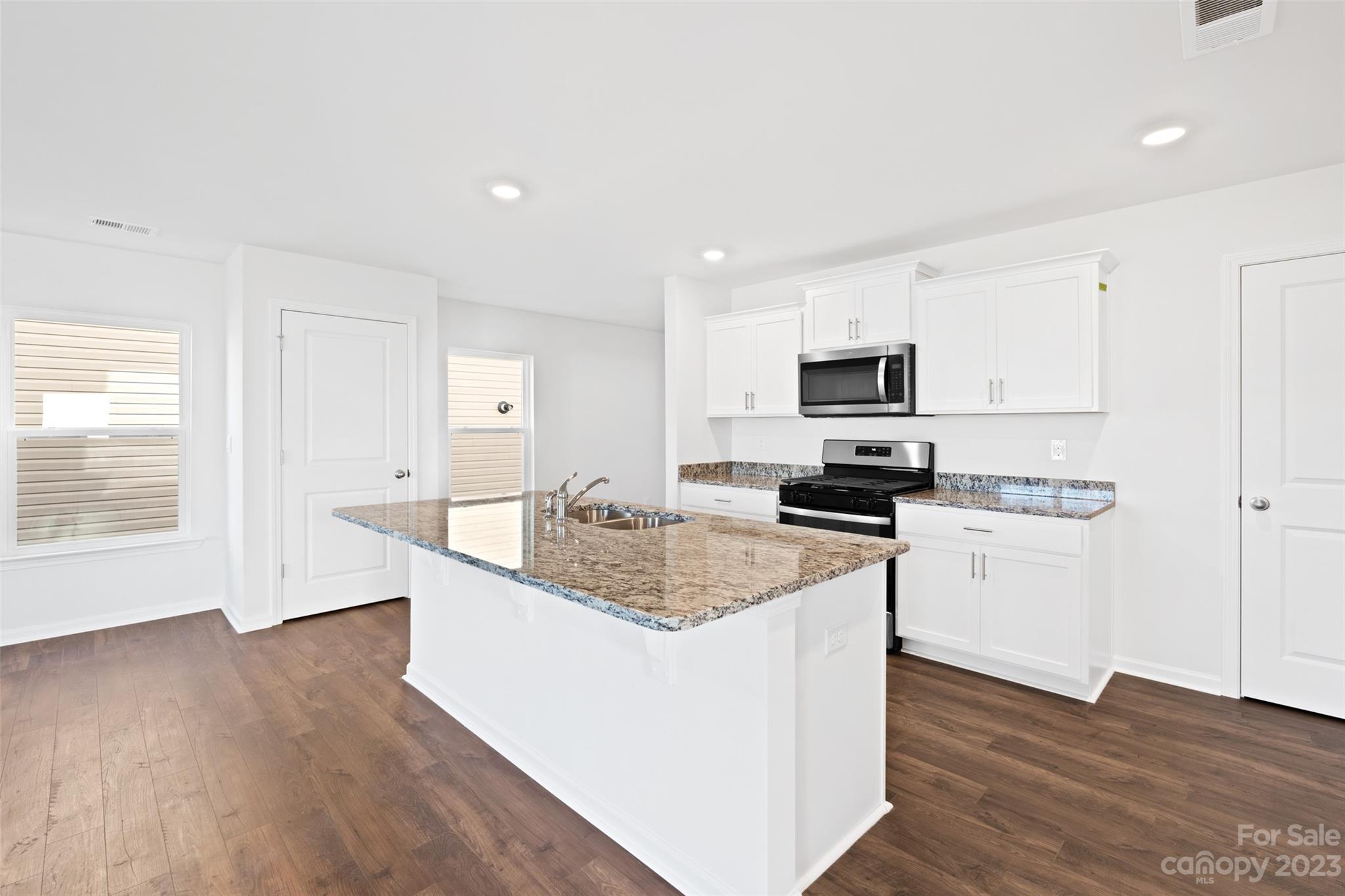 505 Jaca Lane Arden, NC 28704 - Photo 6 of 27