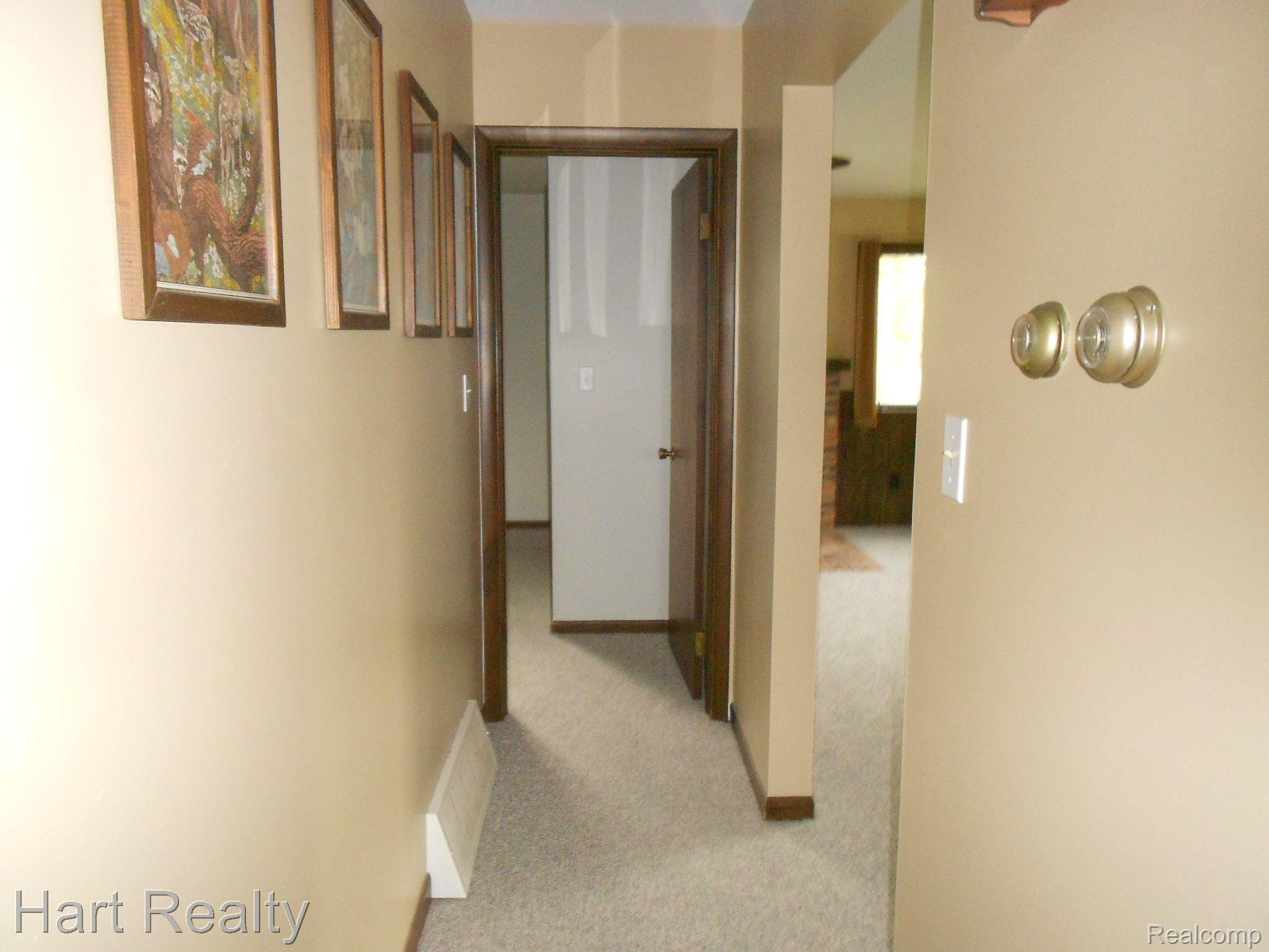 693 Davis Street Sebewaing, MI 48759 - Photo 24 of 42 Hallway to bedrooms.