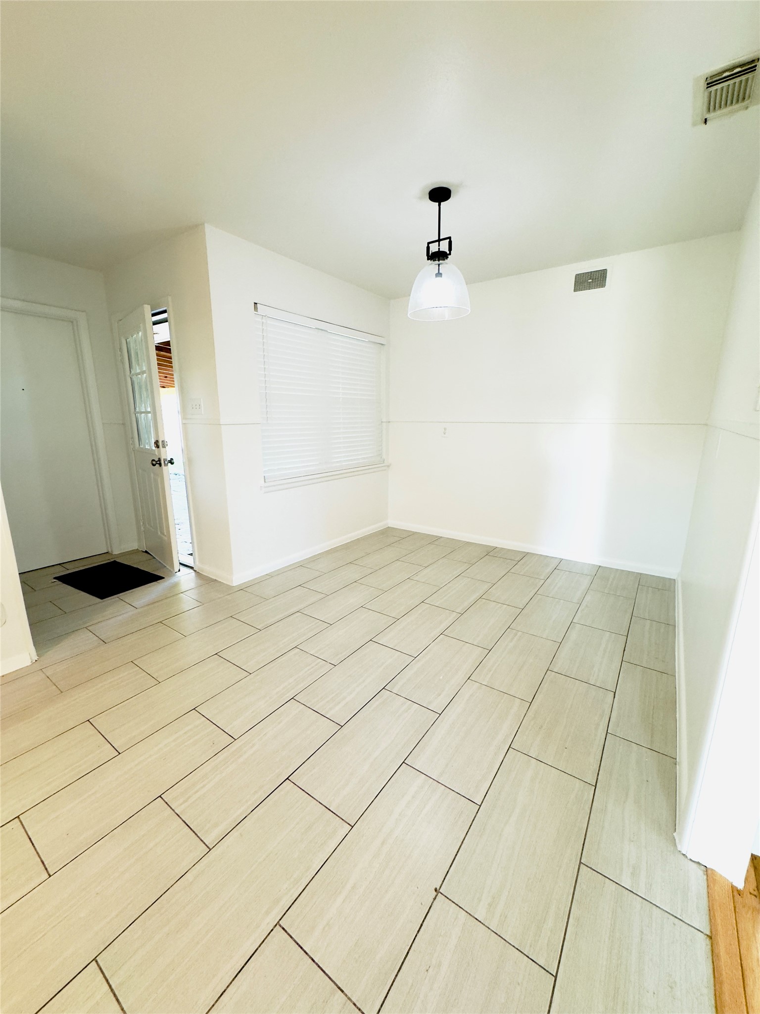 8733 Lugary Drive Houston, TX 77074 - Photo 14 of 30 a view of an empty room
