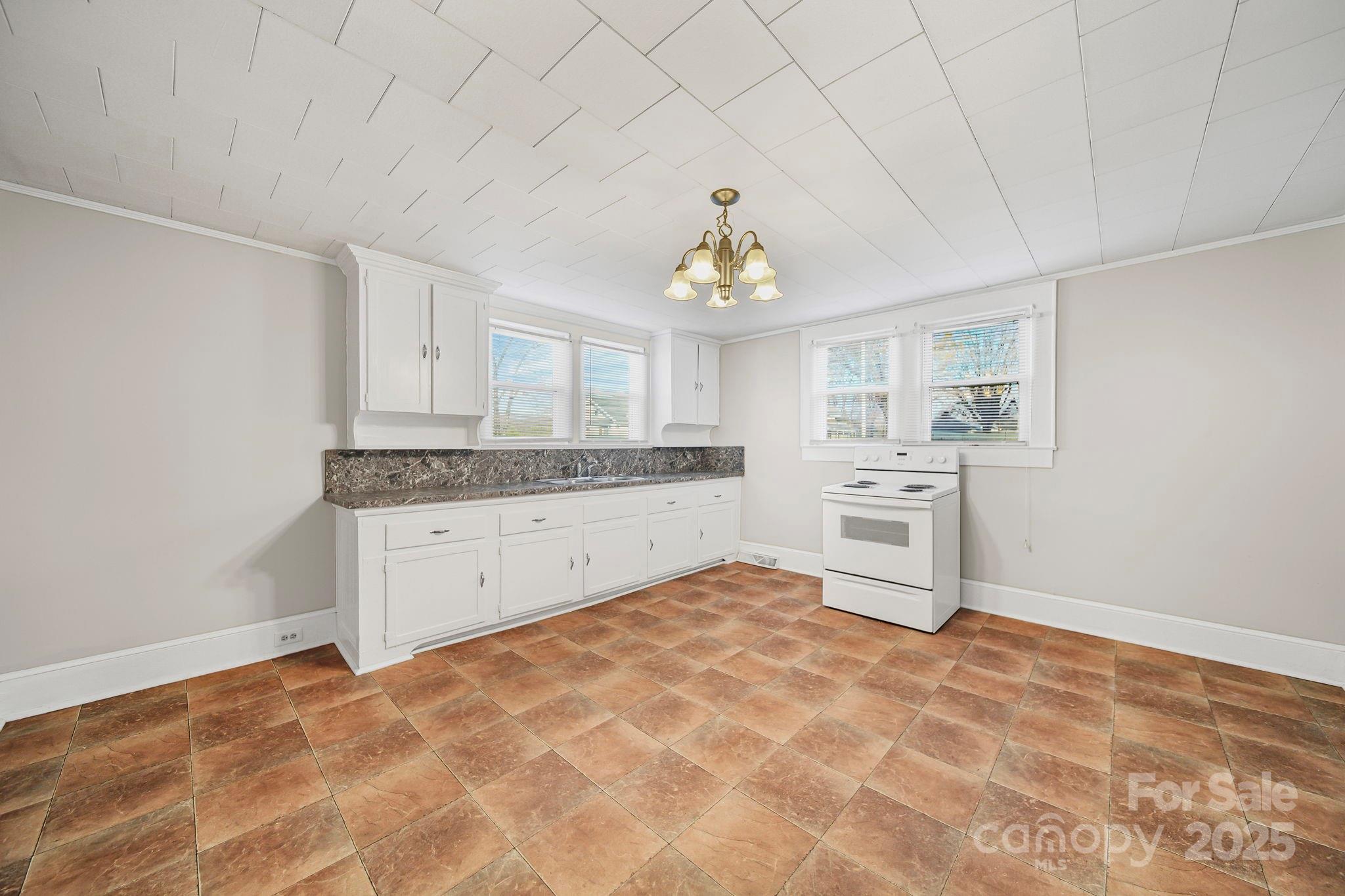 526 Graham Street Albemarle, NC 28001 - Photo 17 of 28