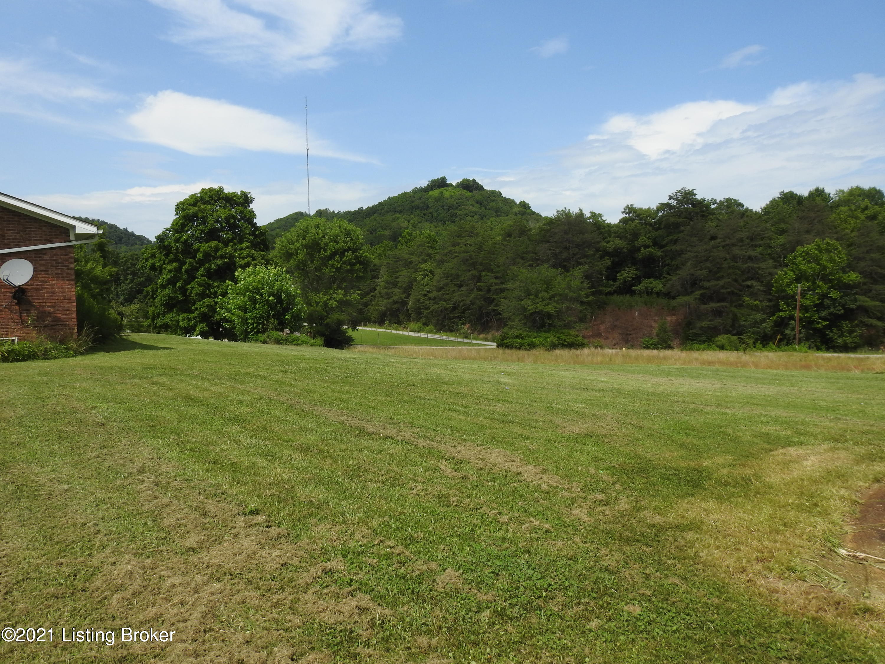 1461 Collings Hill Road Lebanon Junction, KY 40150 - Photo 37 of 49 DSCN4982