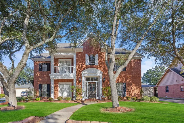 front view of house with a yard