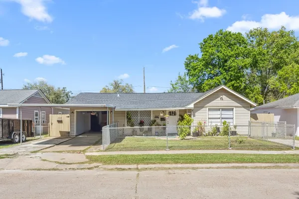 $305,000 | 1211 Trimm Avenue, Pasadena, TX 77502