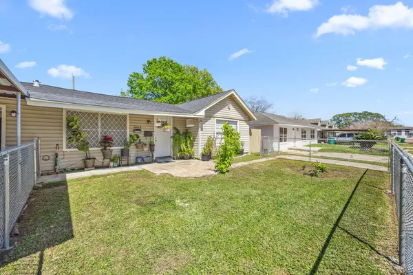 $310,000 | 1211 Trimm Avenue, Pasadena, TX 77502