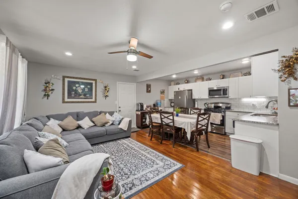 $310,000 | 1211 Trimm Avenue, Pasadena, TX 77502