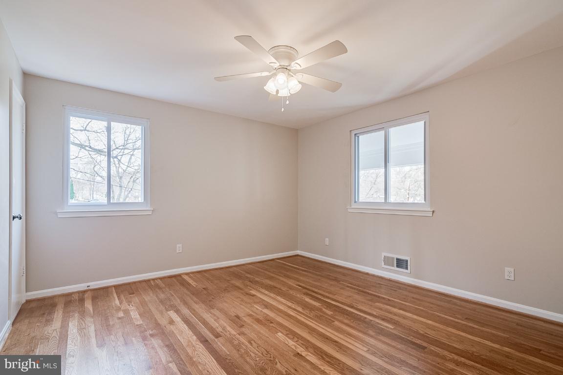 8601 Parliament Drive Springfield, VA 22151 - Photo 15 of 28