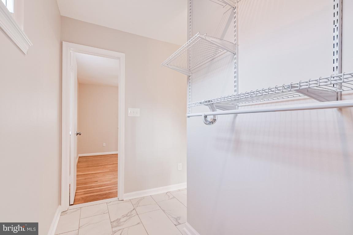 8601 Parliament Drive Springfield, VA 22151 - Photo 19 of 28