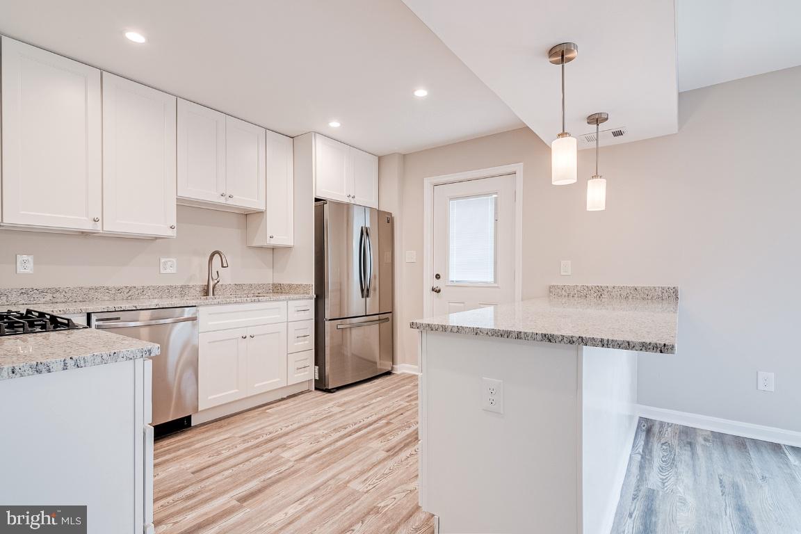 8601 Parliament Drive Springfield, VA 22151 - Photo 3 of 28