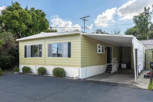 $160,000 | 718 Sycamore Avenue, Unit 193, Vista, CA 92083