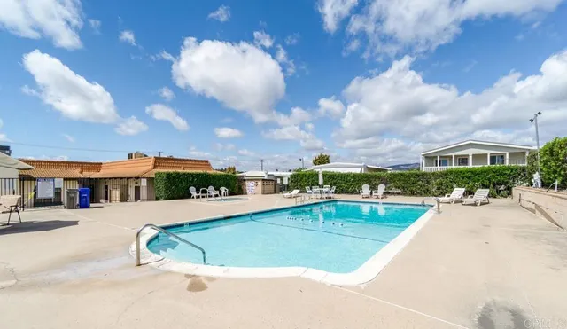 $160,000 | 718 Sycamore Avenue, Unit 193, Vista, CA 92083