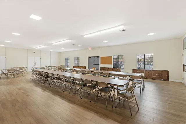 $160,000 | 718 Sycamore Avenue, Unit 193, Vista, CA 92083