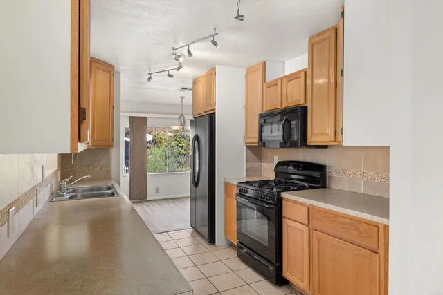 $160,000 | 718 Sycamore Avenue, Unit 193, Vista, CA 92083