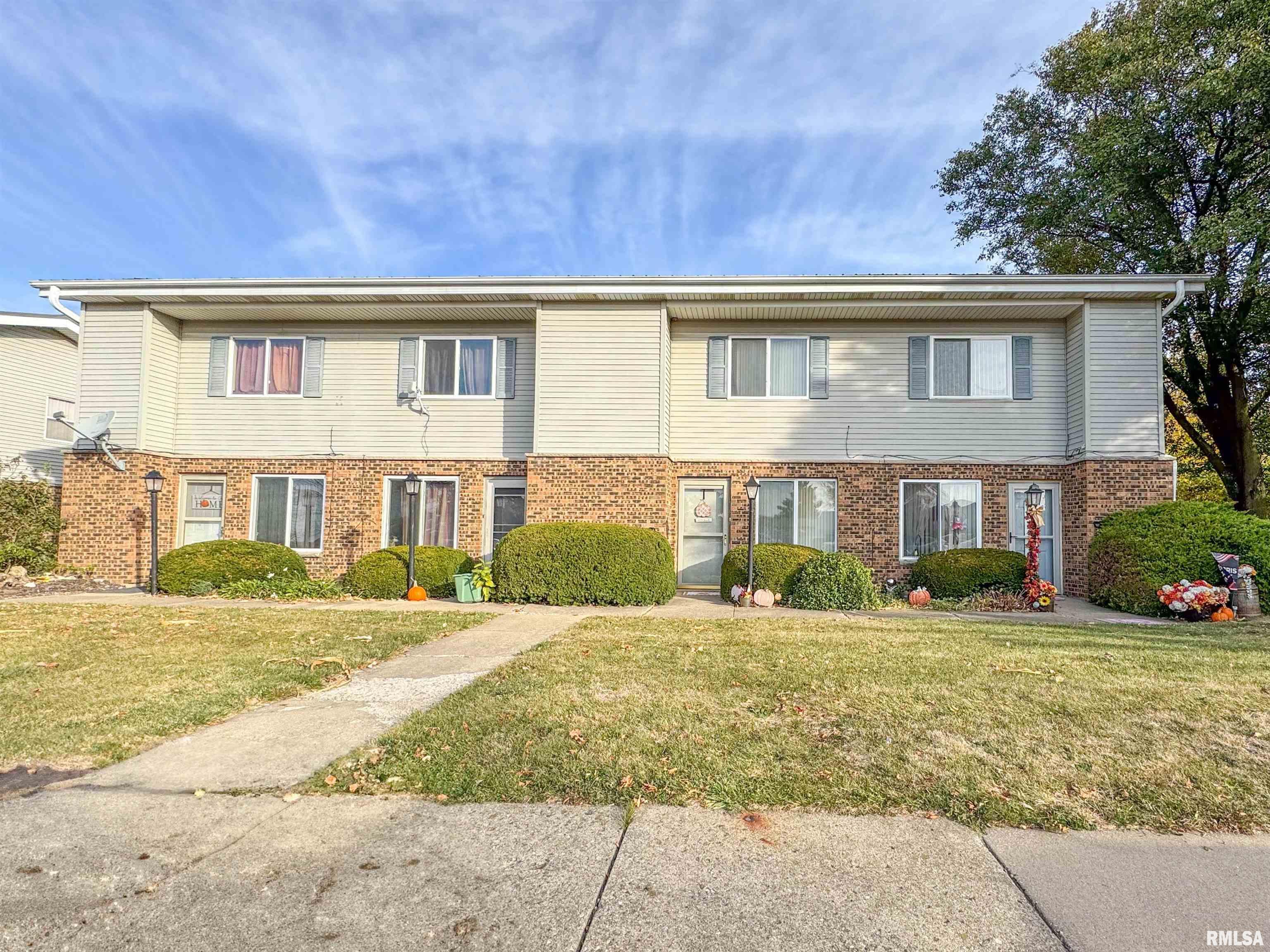 102 E Via Toluca, IL 61369 - Photo 2 of 45