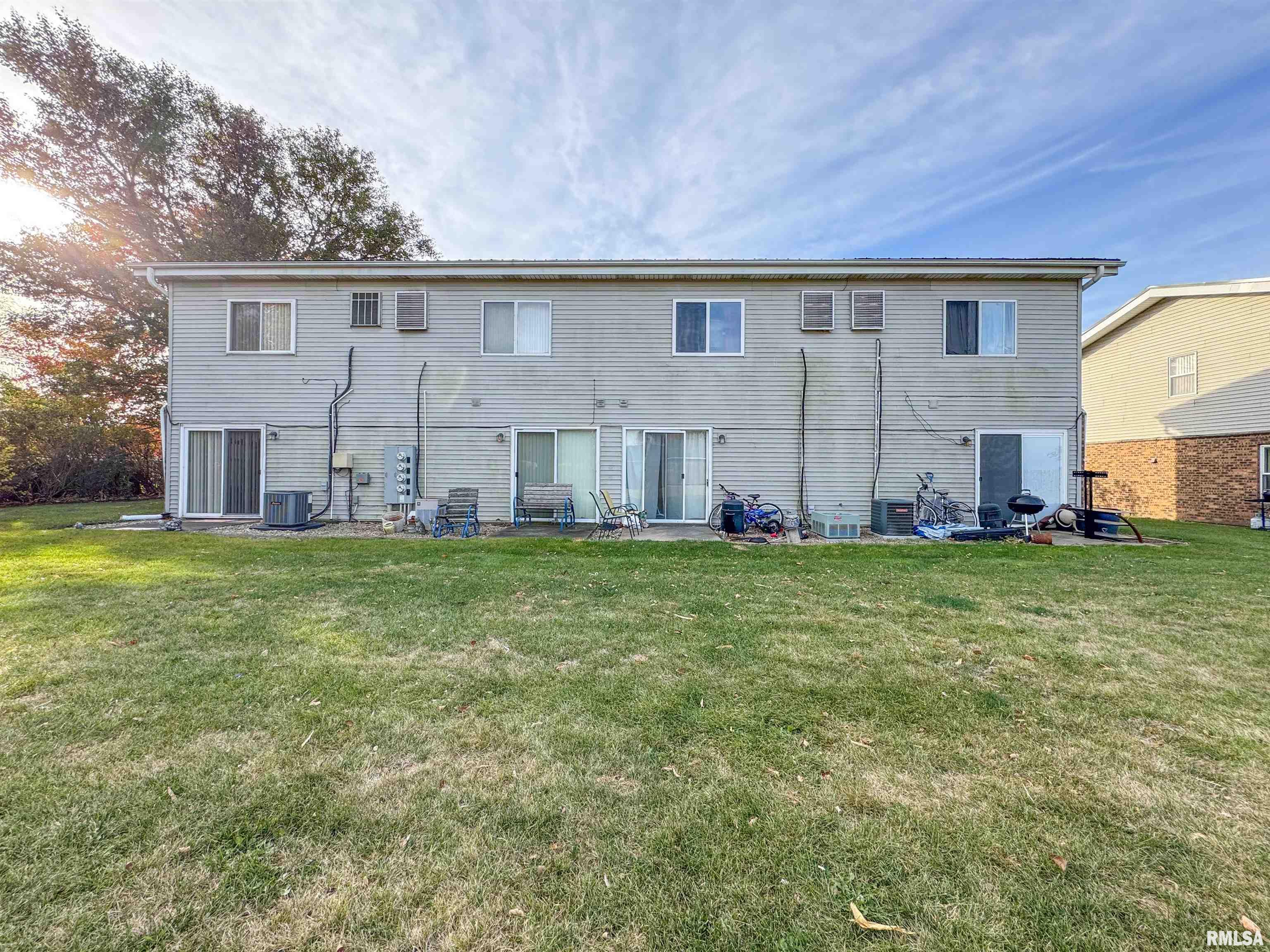 102 E Via Toluca, IL 61369 - Photo 37 of 45