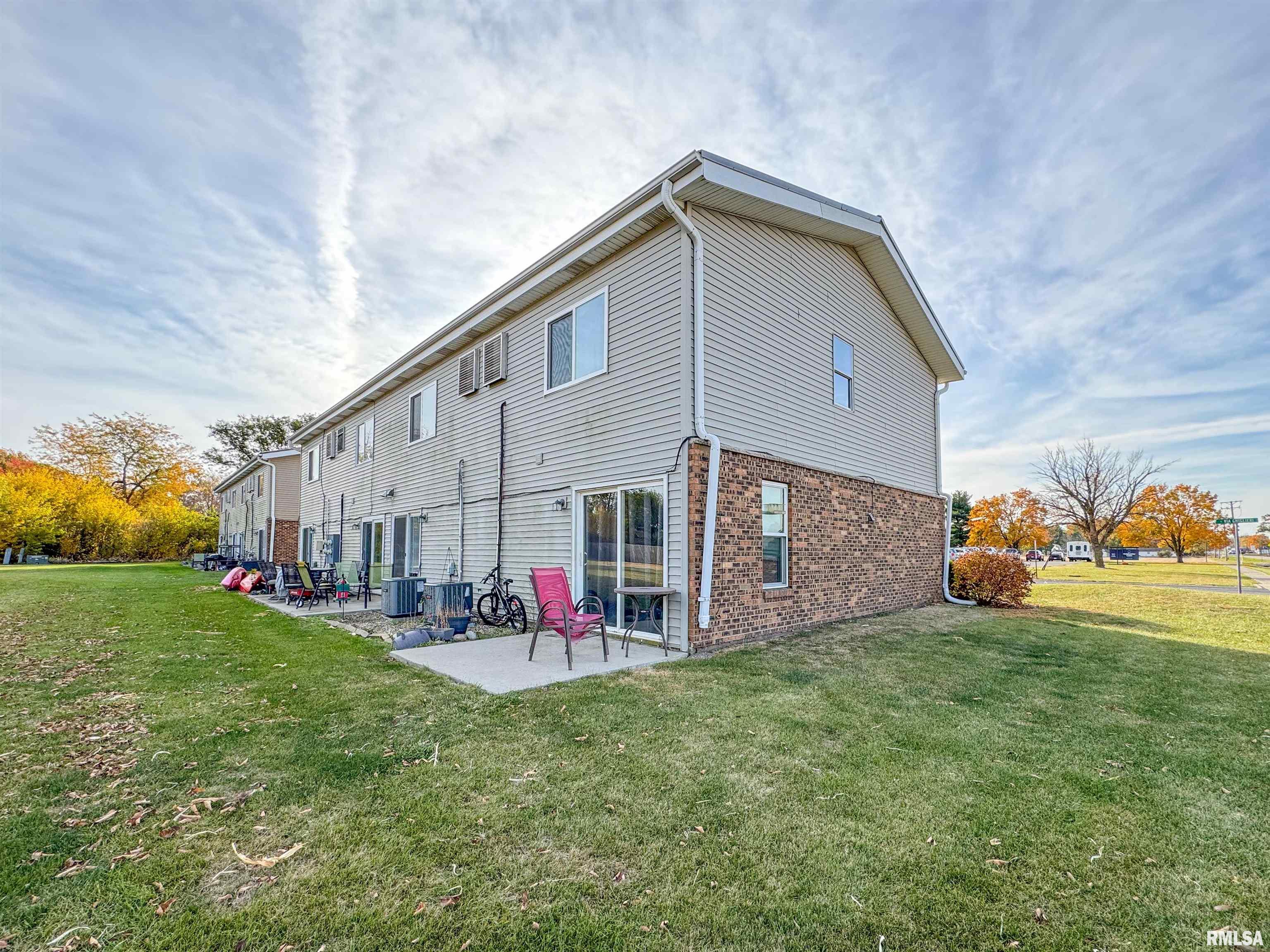 102 E Via Toluca, IL 61369 - Photo 42 of 45