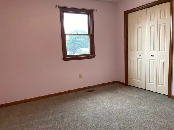 $995 | 102 Park Drive, Unit B, Delmont, PA 15626