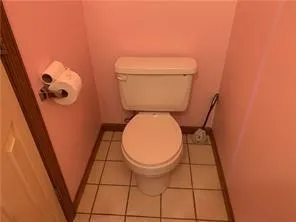 $995 | 102 Park Drive, Unit B, Delmont, PA 15626