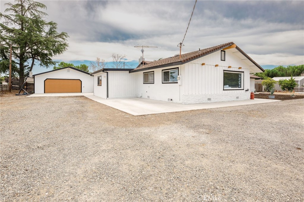 4182 County Road M Orland, CA 95963 - Photo 3 of 54 large 2 car garage