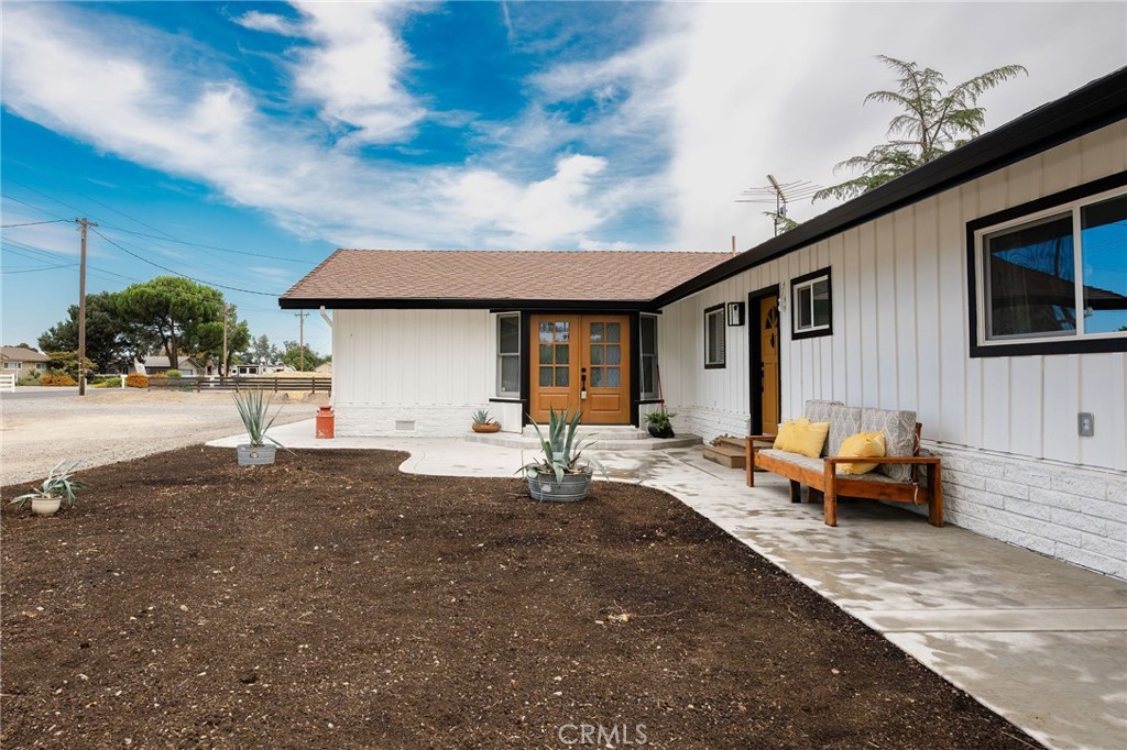 4182 County Road M Orland, CA 95963 - Photo 4 of 54 From south toward front door