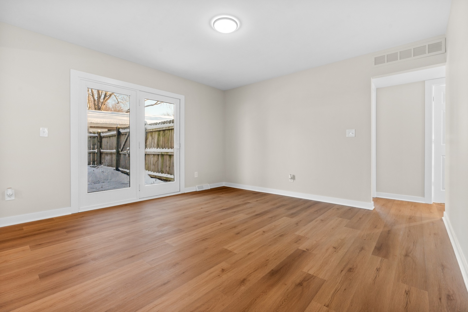 1 North Sycamore Lane North Aurora, IL 60542 - Photo 13 of 27