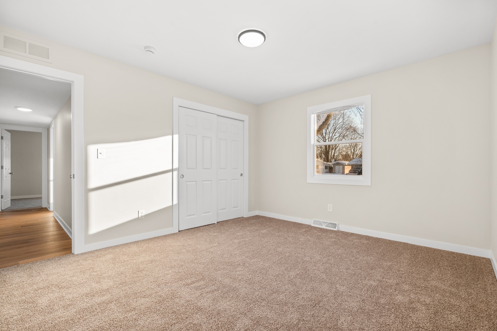 1 North Sycamore Lane North Aurora, IL 60542 - Photo 15 of 27