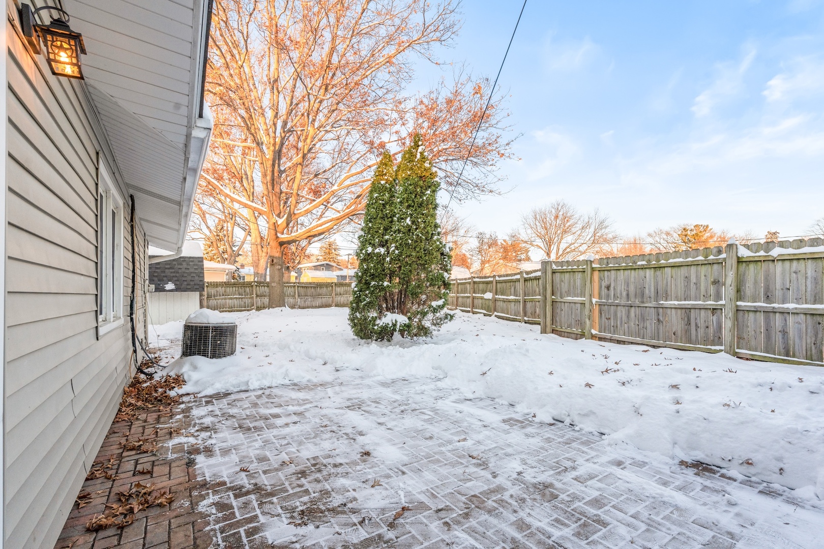 1 North Sycamore Lane North Aurora, IL 60542 - Photo 22 of 27