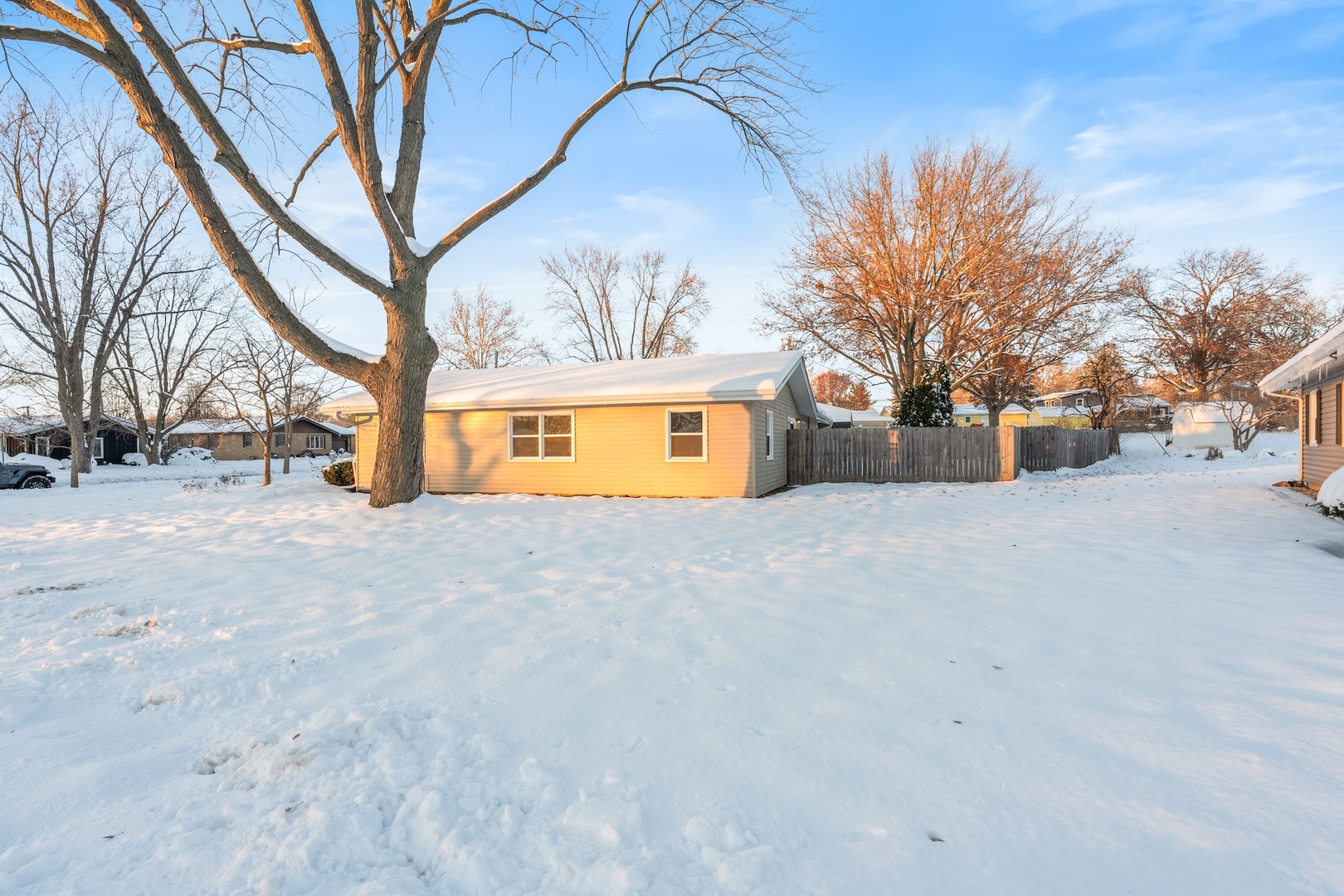 1 North Sycamore Lane North Aurora, IL 60542 - Photo 26 of 27