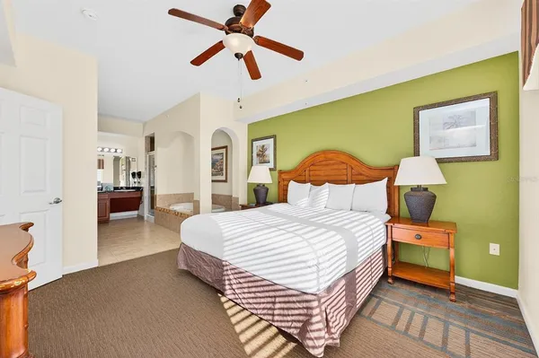 $180,000 | 8125 Resort Village Drive, Unit 5901, Orlando, FL 32821