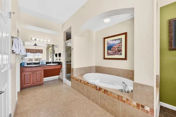 $180,000 | 8125 Resort Village Drive, Unit 5901, Orlando, FL 32821