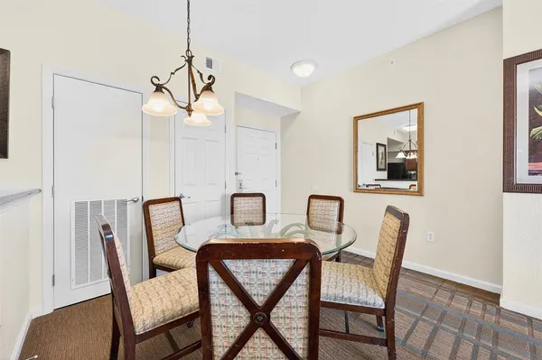 $180,000 | 8125 Resort Village Drive, Unit 5901, Orlando, FL 32821