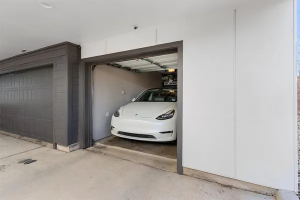 $319,000 | 1118 Galveston Avenue, Unit 5, Fort Worth, TX 76104