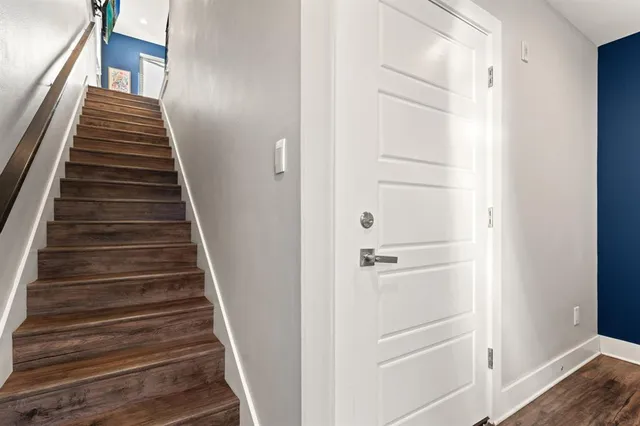 a view of an entryway