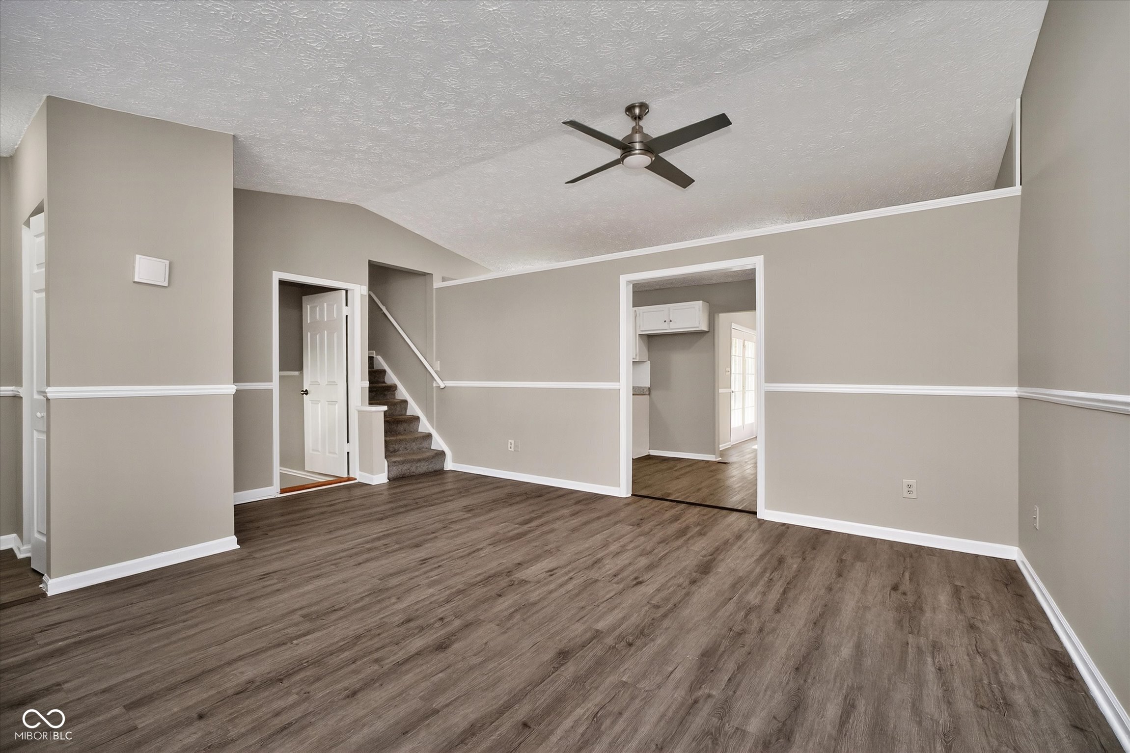 7724 Gordon Way Indianapolis, IN 46237 - Photo 6 of 34