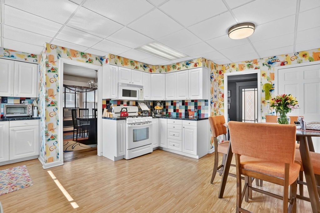 122 Shawmut Street Springfield, MA 01108 - Photo 19 of 42