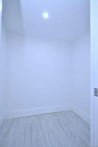 $1,995 | 105 Garth Road, Unit B3, Scarsdale, NY 10583