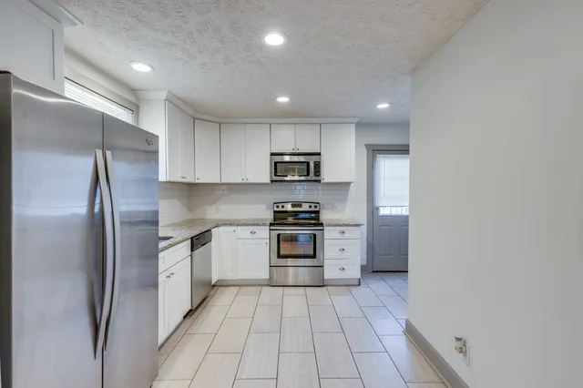 $1,975 | 1018 Clemmons Street, Nashville, TN 37210