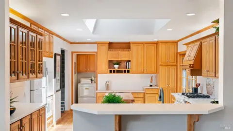 $1,495,000 | 5 Viox Way, San Rafael, CA 94901