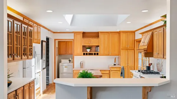 $1,495,000 | 5 Viox Way, San Rafael, CA 94901